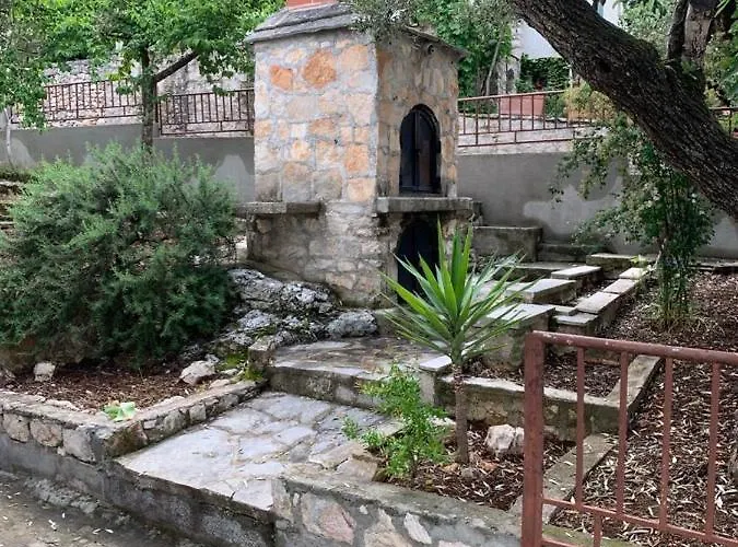 Tara's Appartement *