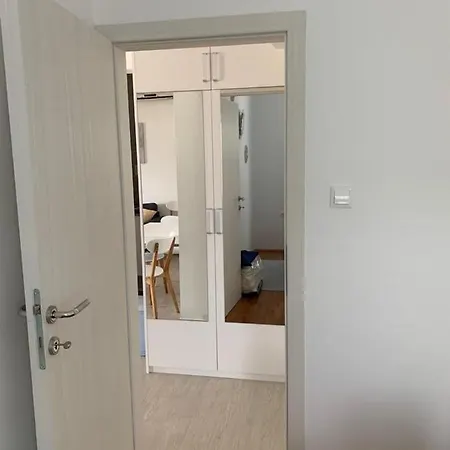 Tara's Apartman